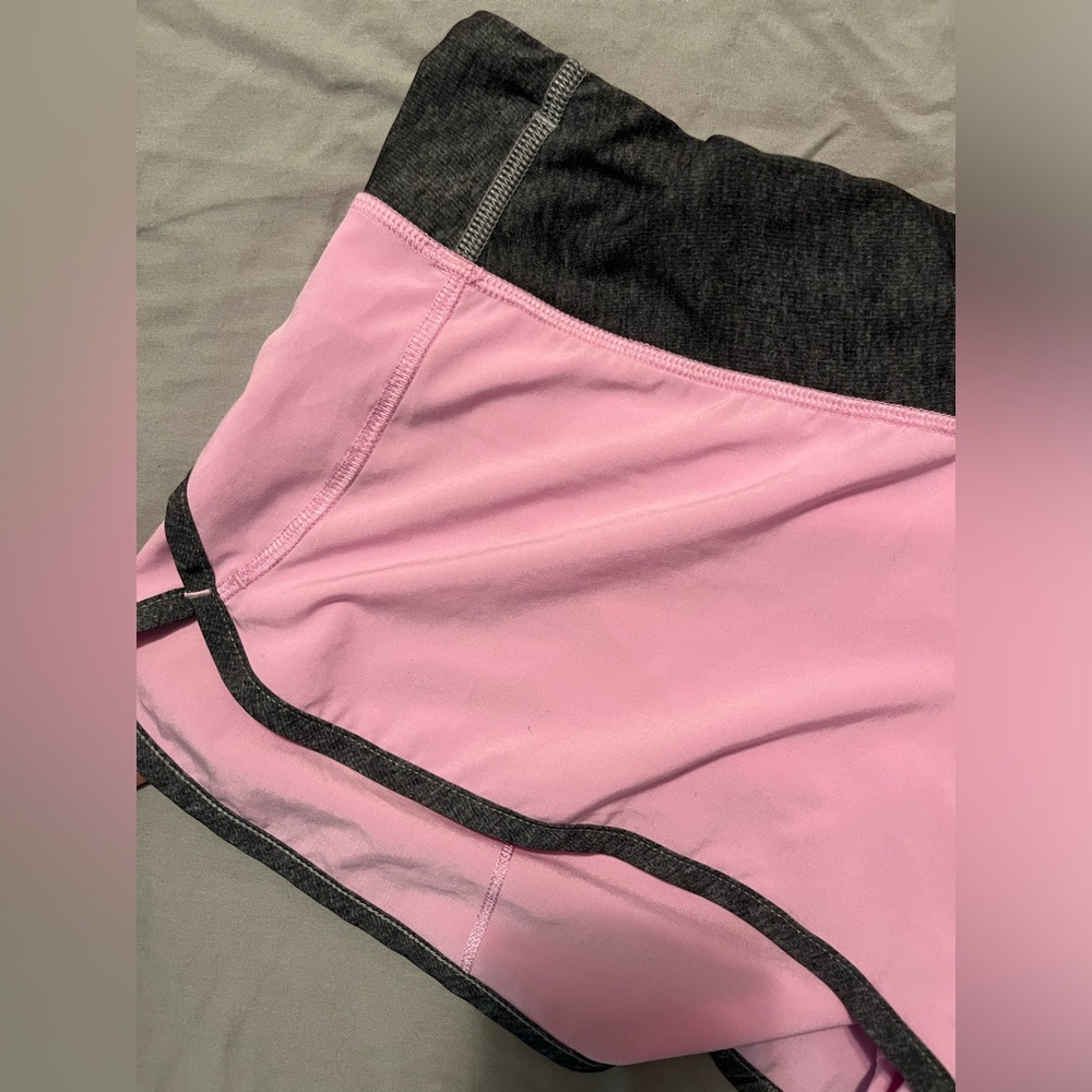 Lululemon Speed Short- Luxtreme Vintage Baby Pink- Size 10 - Picture 3 of 7